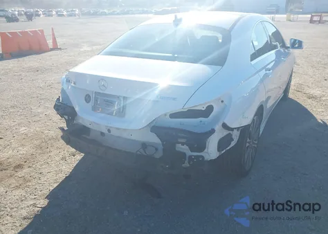 2019 Mercedes-Benz Cla 250 4Matic z USA, uszkodzony, nr VIN WDDSJ4GB5KN761235